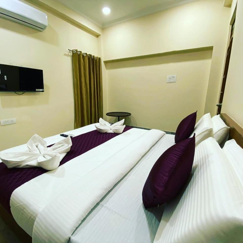 Hotel Kp Suites Metro Haïdarabad Extérieur photo