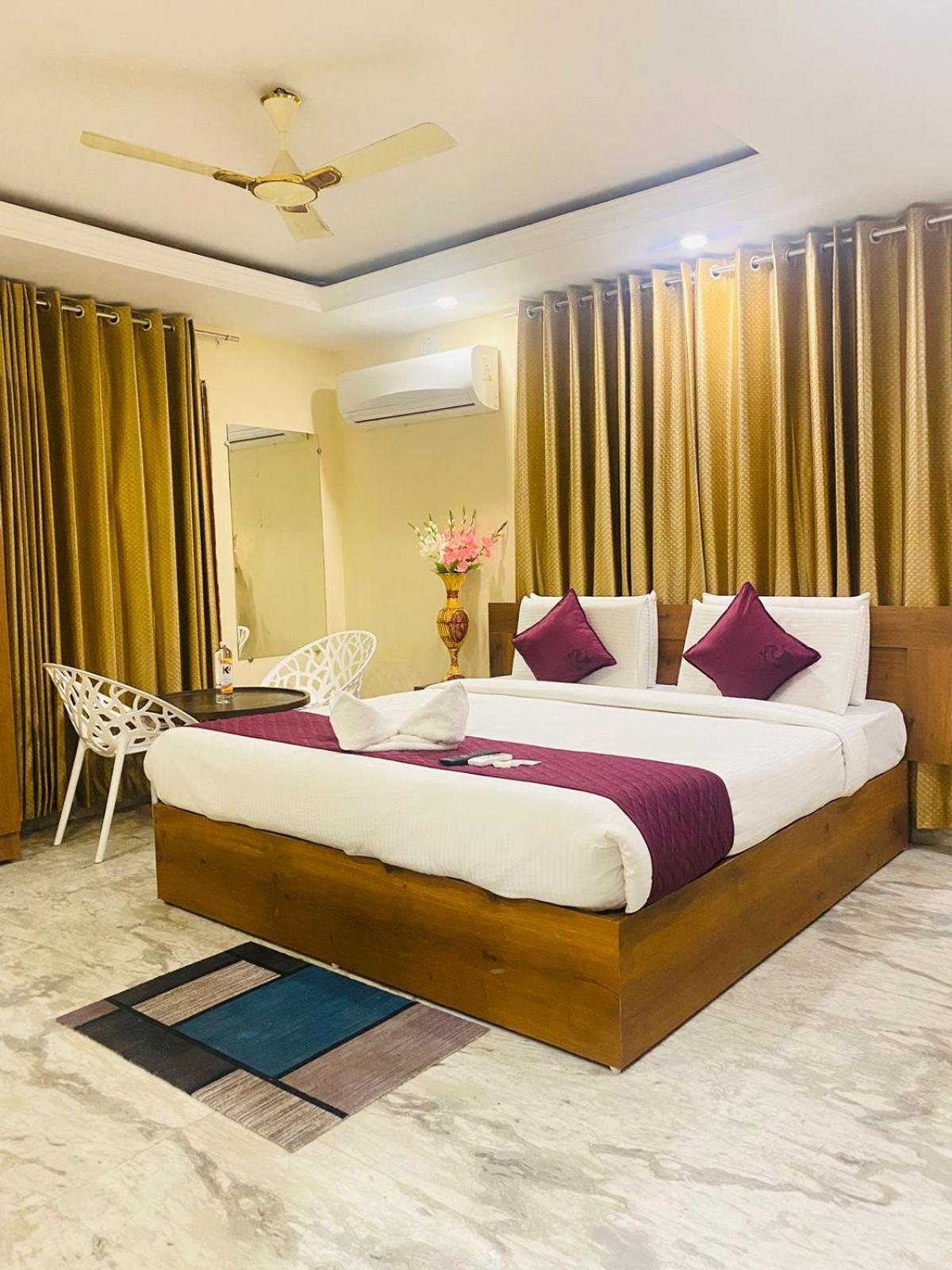 Hotel Kp Suites Metro Haïdarabad Extérieur photo