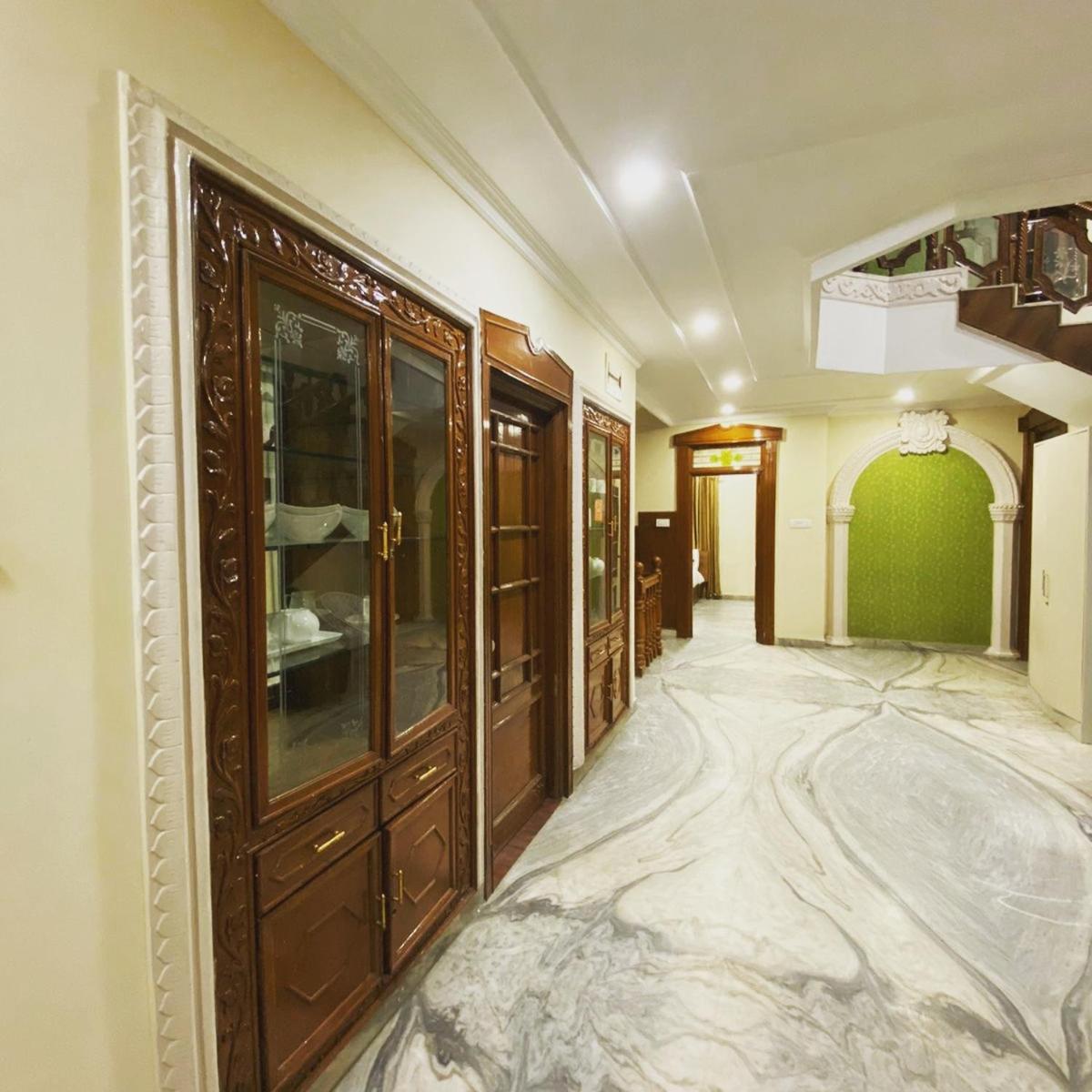 Hotel Kp Suites Metro Haïdarabad Extérieur photo