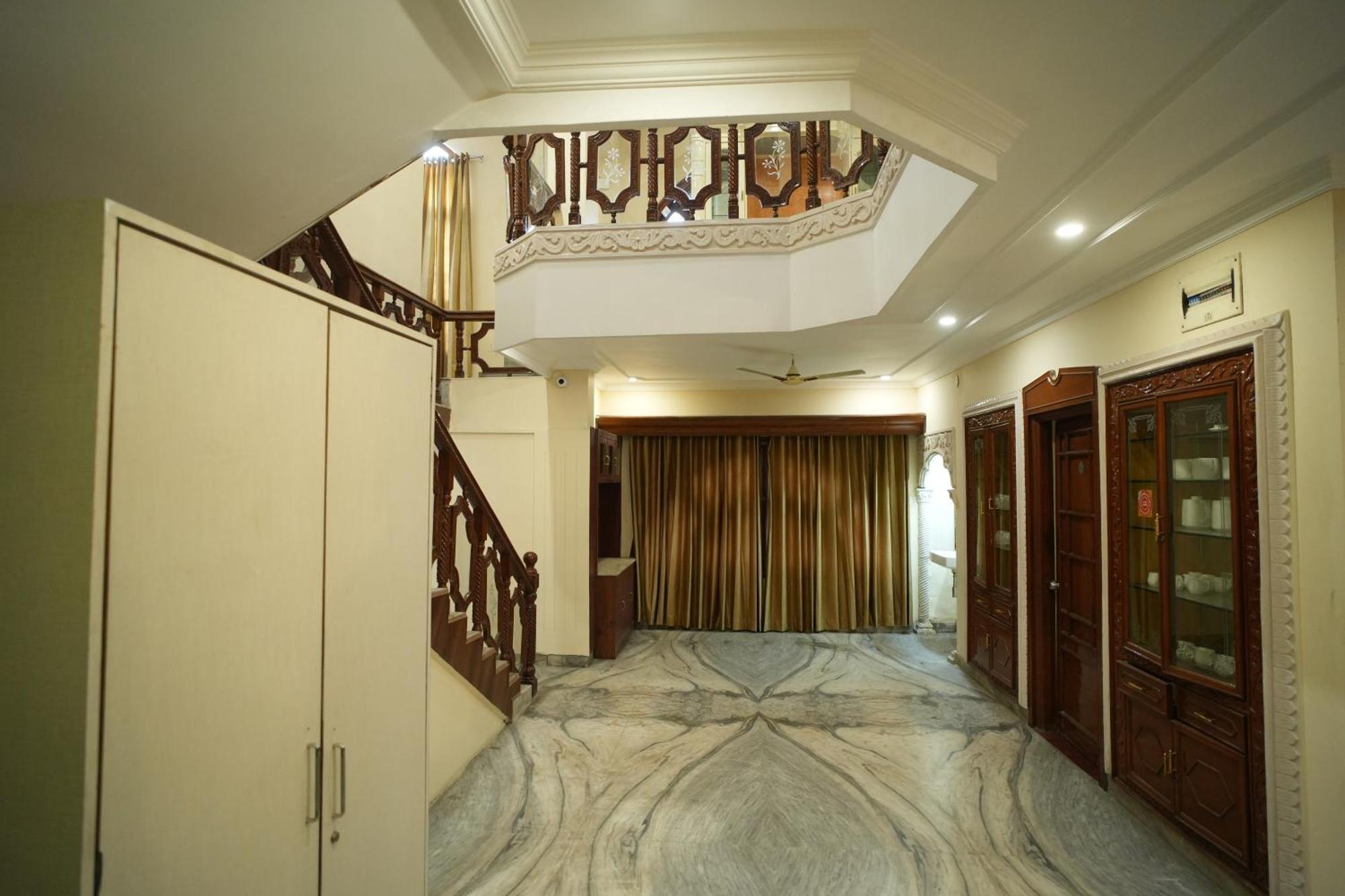 Hotel Kp Suites Metro Haïdarabad Extérieur photo